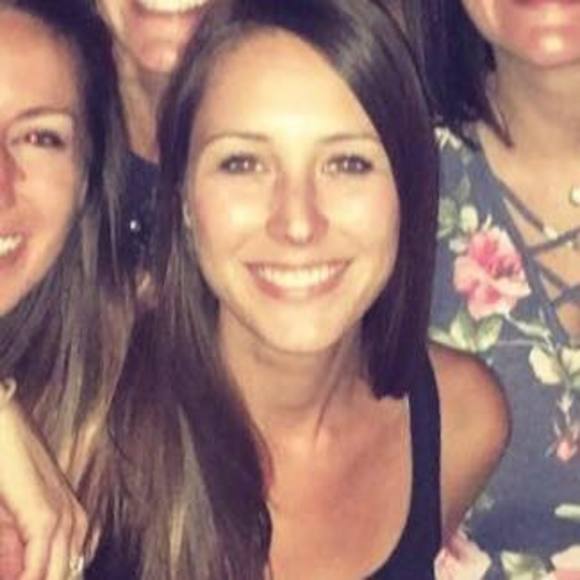 Meet your Posher, Julie - Picture 1 of 1